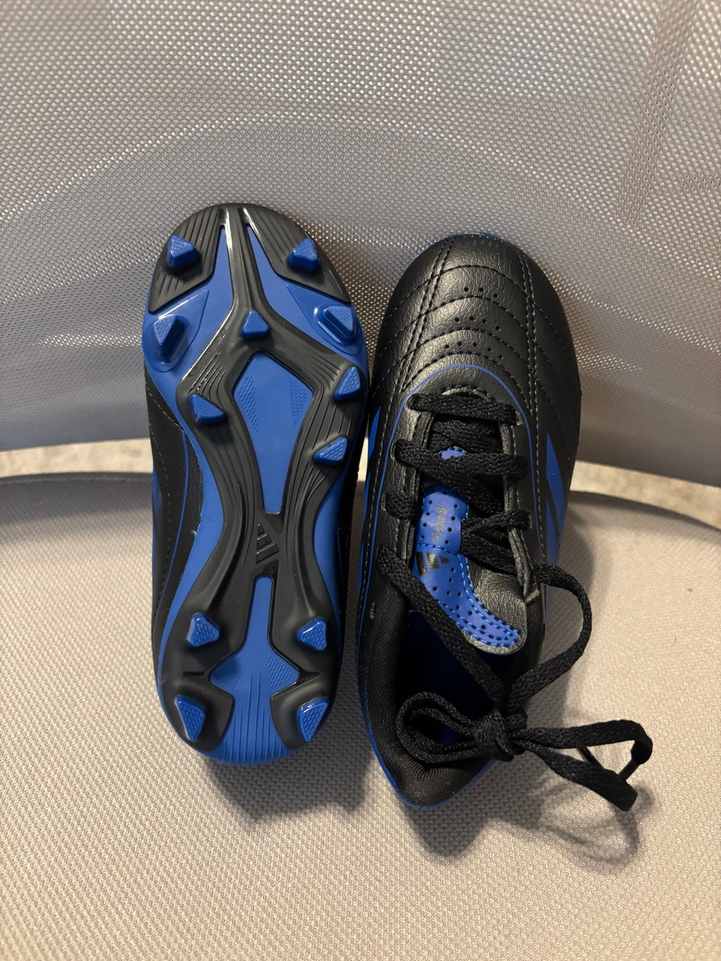 Kids Adidas Soccer Cleats - Size 10K US
