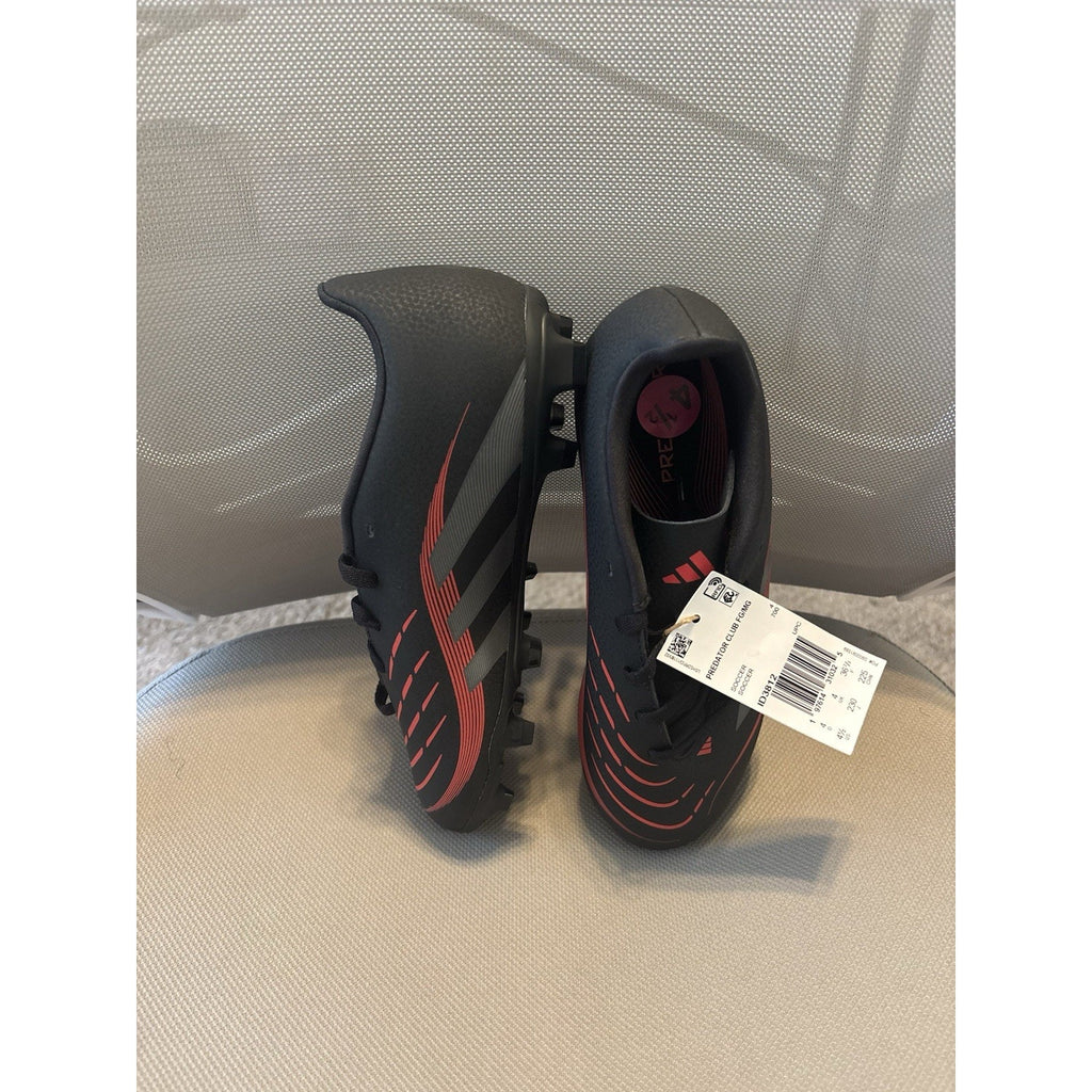 zapatillas de fútbol adidas predator Size 4.5 para niños