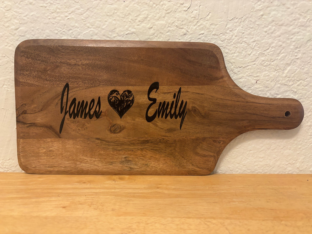 Personalized Charcuterie Board with Handle – Custom Engraved Cutting Board Gift.Acacia Wood.Size 15”x7”