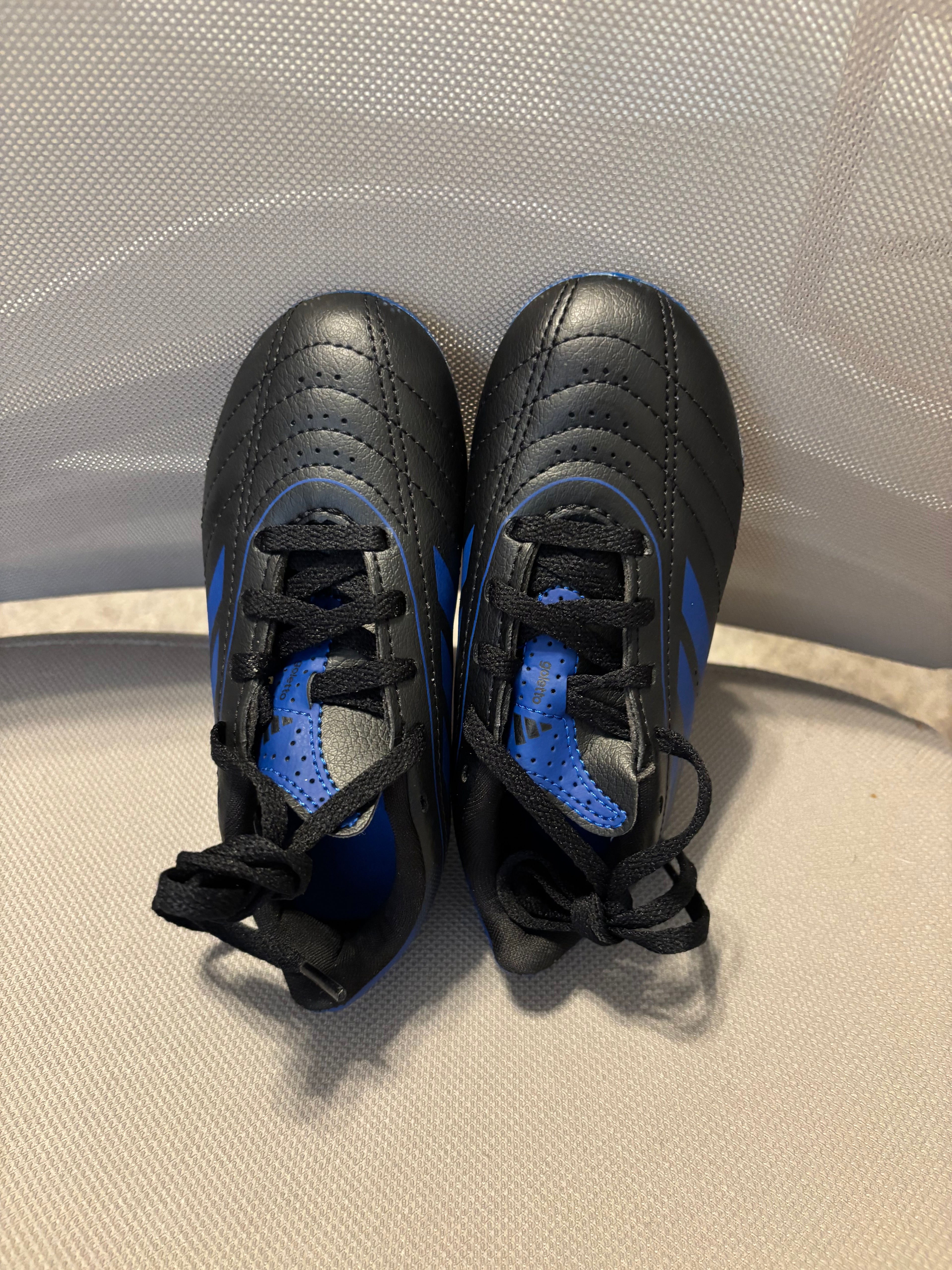 Kids Adidas Soccer Cleats - Size 10K US