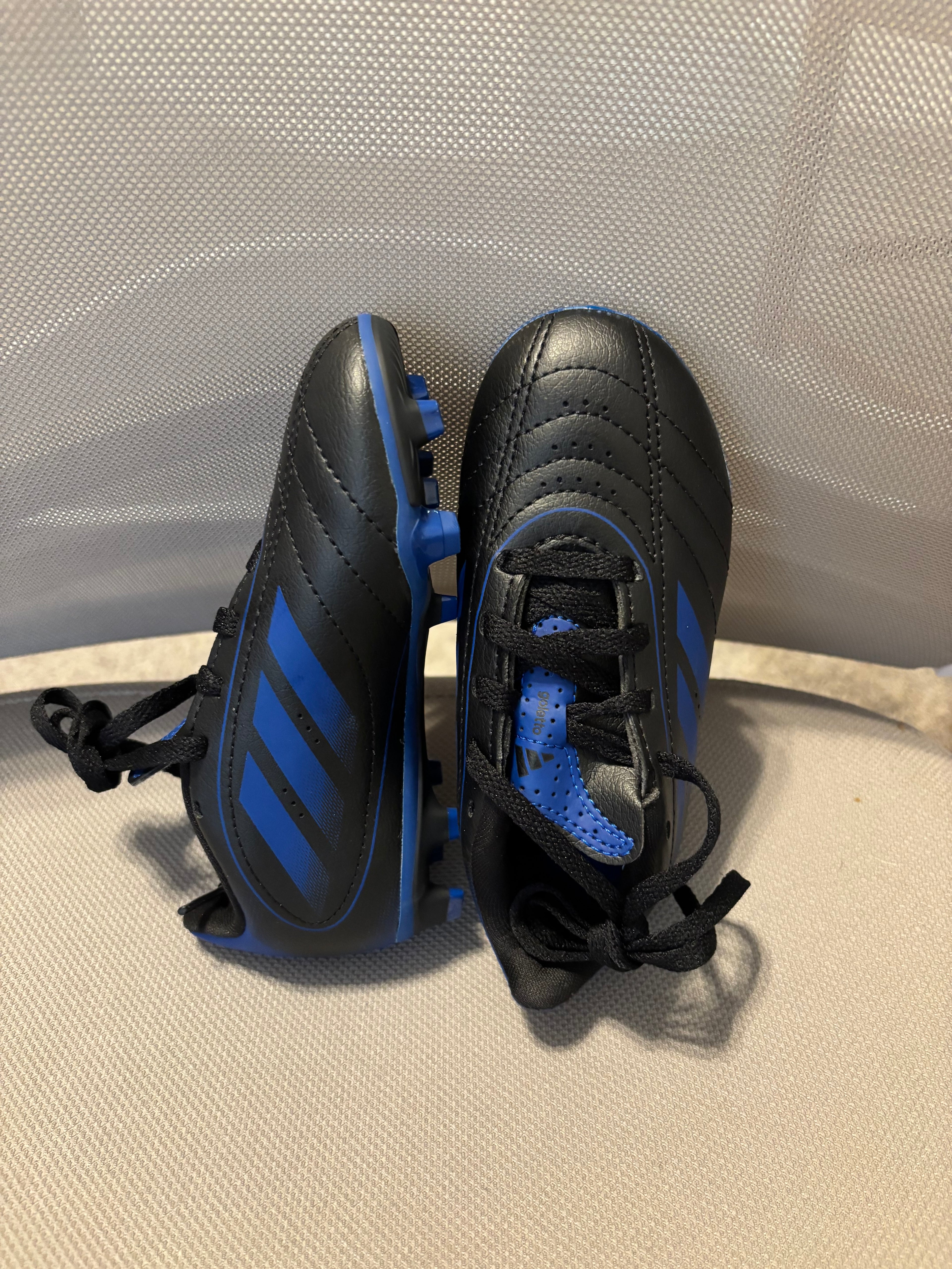Kids Adidas Soccer Cleats - Size 10K US