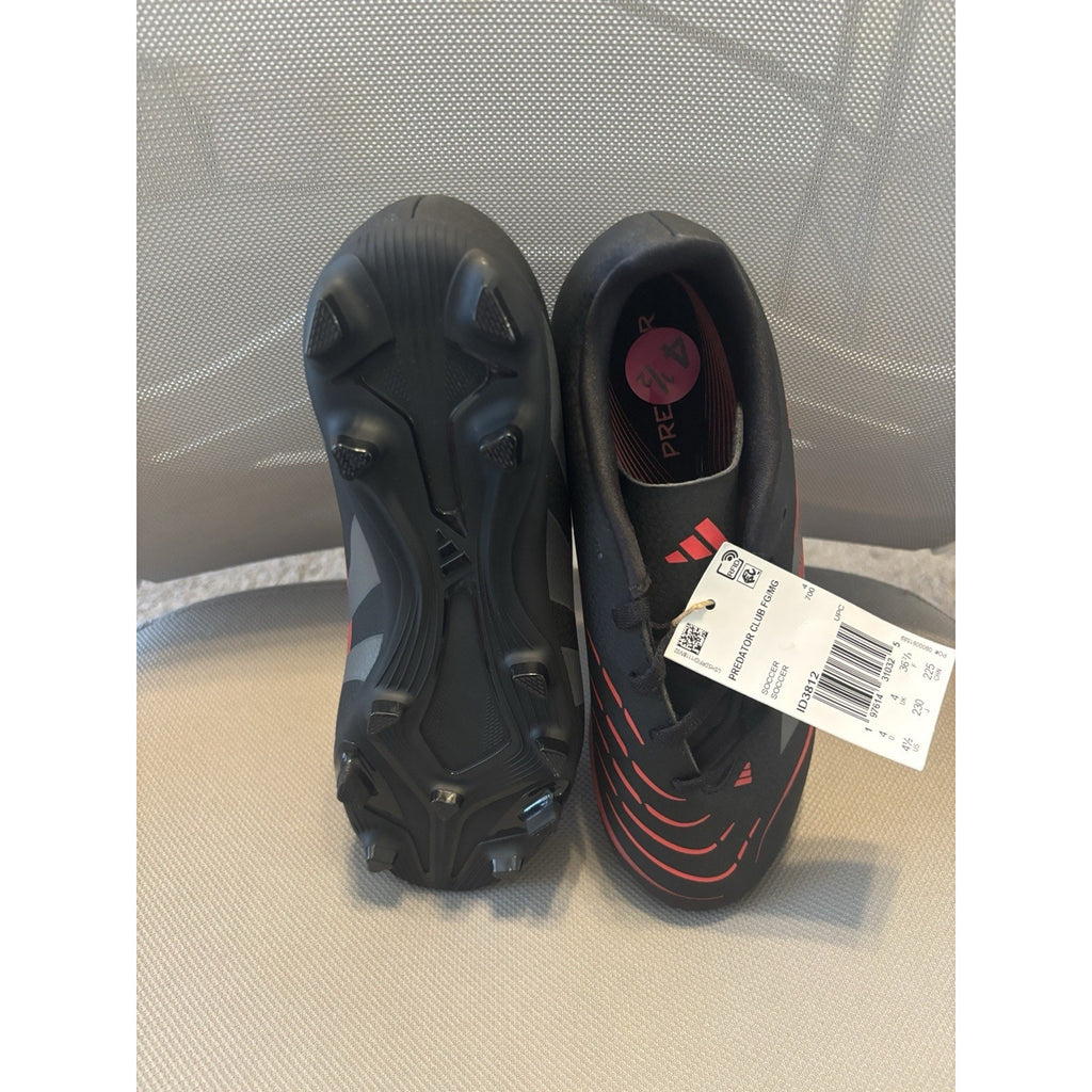 zapatillas de fútbol adidas predator Size 4.5 para niños